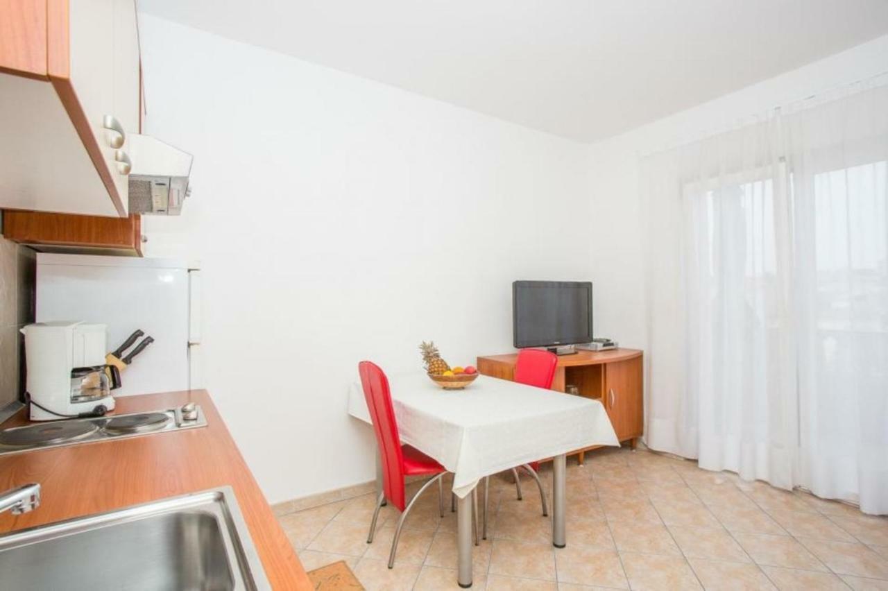 Apartments Macolic 拉布 外观 照片