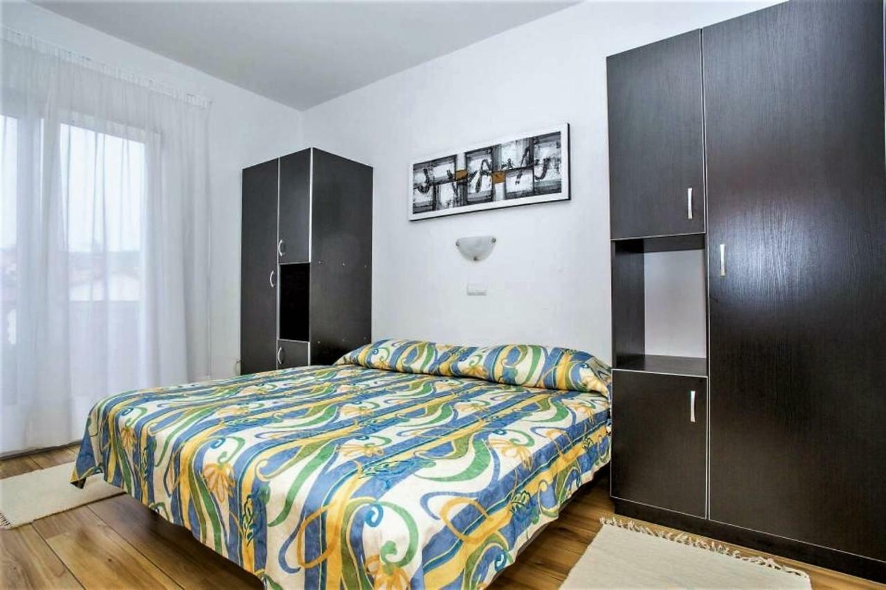 Apartments Macolic 拉布 外观 照片